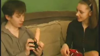 Nerātns flir flirts Ali Ali L Lyn dato