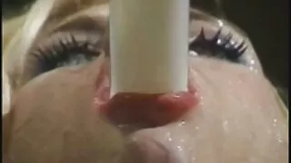 Busty Buxom smago kopējo vērsta uz orgasmu ta ta