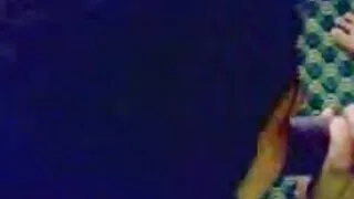 Ar Bruneti deva masieris ar orālo seksu un nodarbojas ar pārošanās