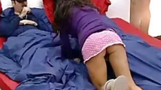 Coloravitsa spewed daudz bieza cum no dzimumlocekļa