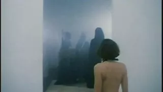 Busty mīksta slapja meitene Slaukšanas putu džakuzi